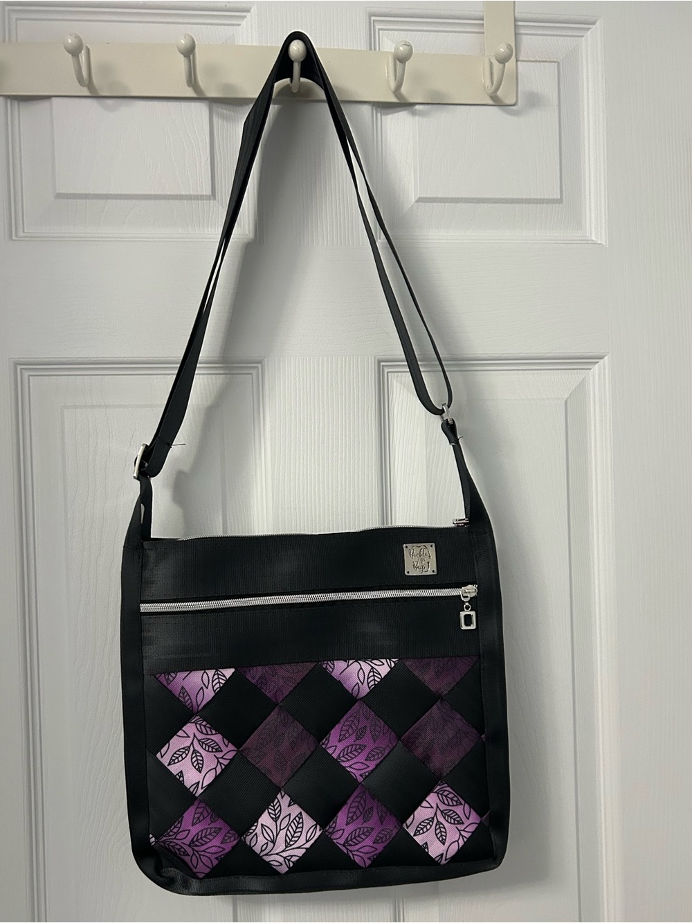 Buckle Up Black & Purple Woven Leaf-Accent Tote